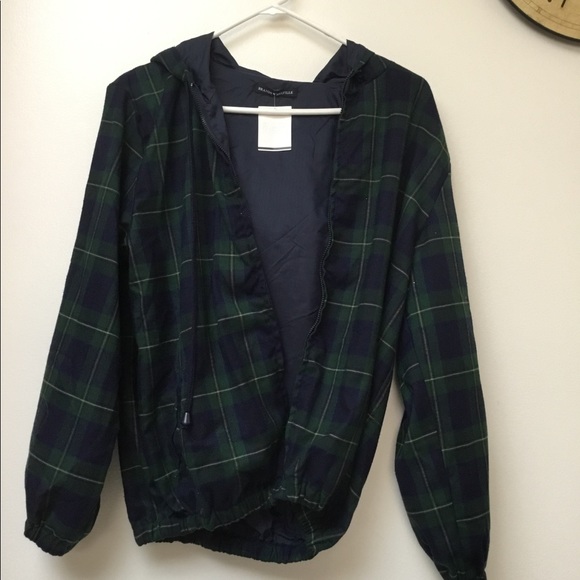 Brandy Melville Jackets & Blazers - Brandy Melville navy plaid rare Krissy windbreaker